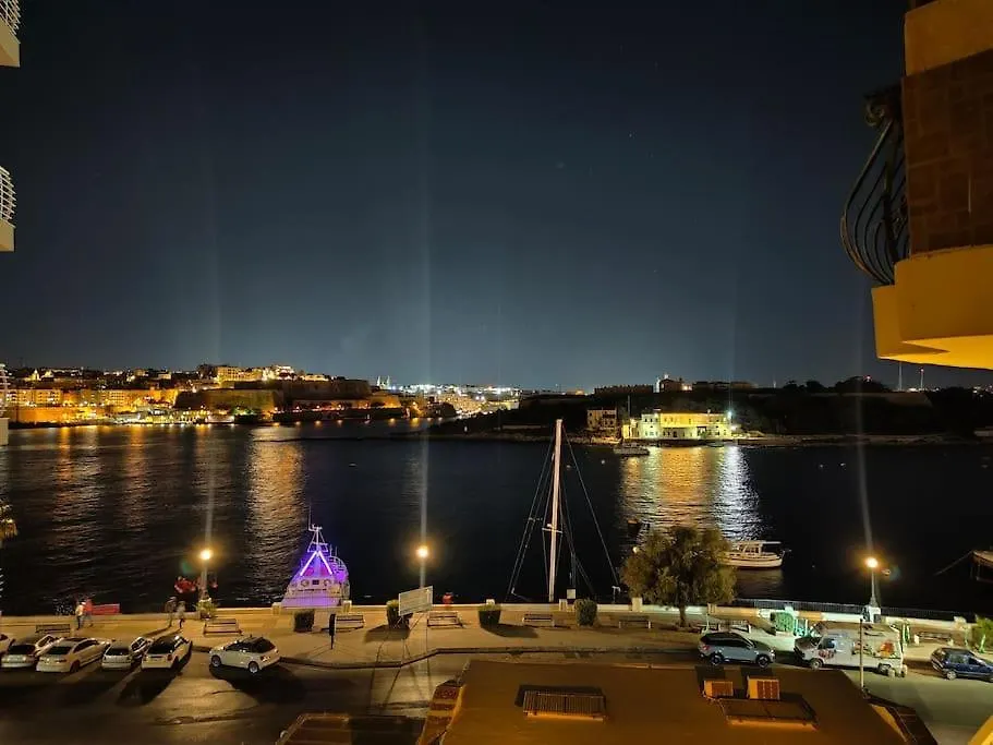 Prime Located Home By *The Sea* Sliema 0*,  Malta