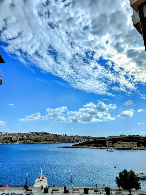 Prime Located Home By *The Sea* Sliema Apartment